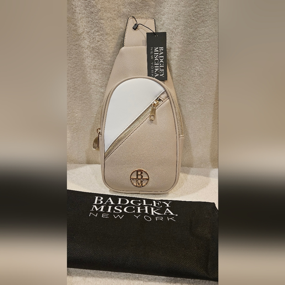 BADGLEY MISCHKA CROSSBODY BAG